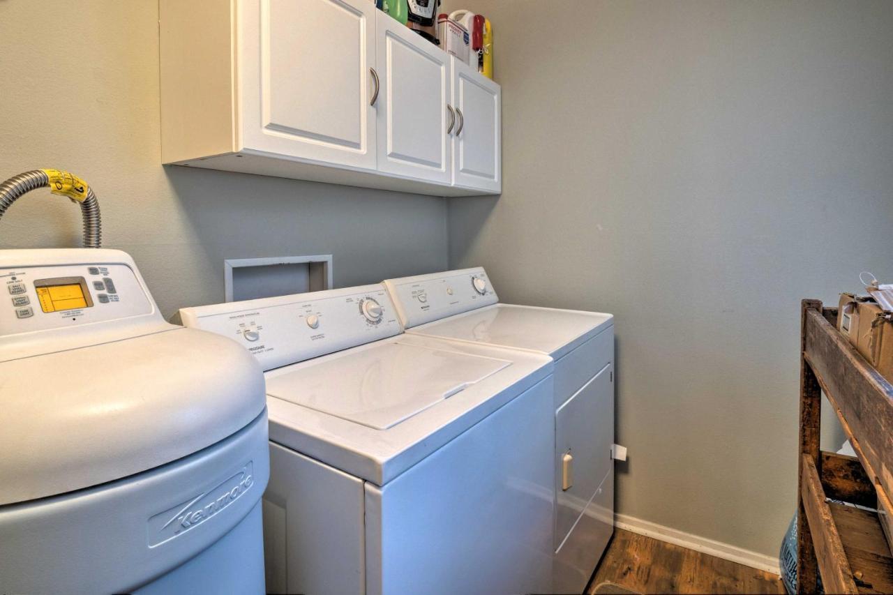 Waterfront Lake Travis Home With Pool Access! Point Venture Eksteriør bilde